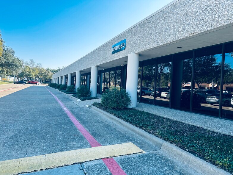 More Photos Of 2101 Midway Rd, Carrollton Light Manufacturing For Lease