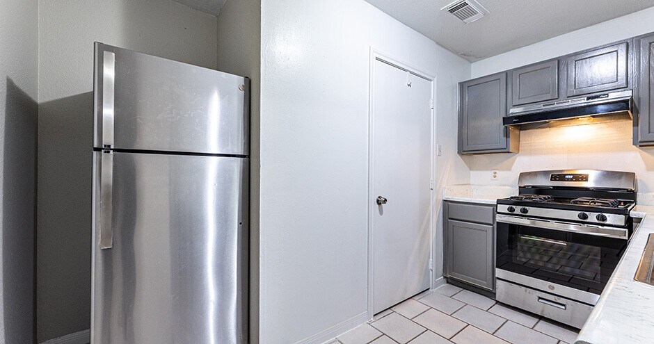 More Photos Of 5301 FM 517 Rd E, Dickinson Apartments For Sale