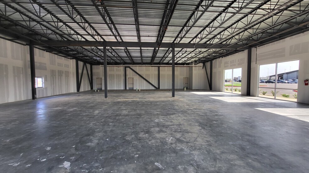 More Photos Of 22819 Mercantile Pkwy, Katy Restaurant For Lease