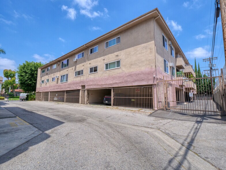 More Photos Of 1138 S Corning St, Los Angeles Apartments For Sale