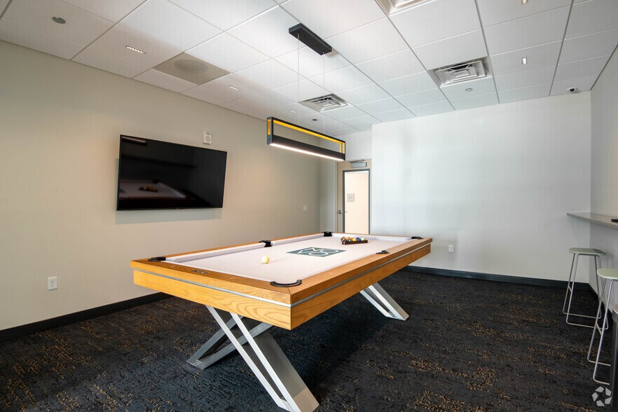 More Photos Of 216 S Pinckney St, Madison Apartments For Lease