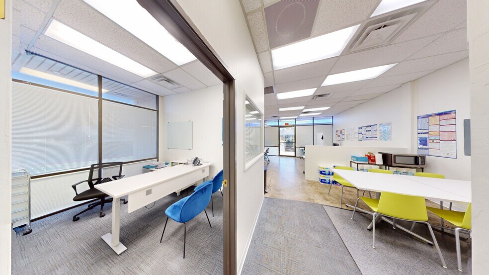 More Photos Of 1833 W Main St, Mesa Office For Lease