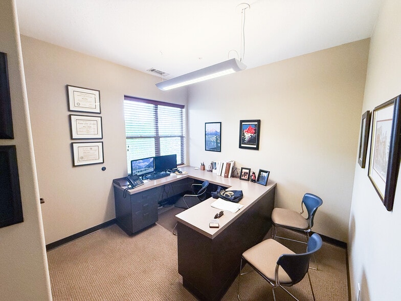 More Photos Of 1880 W Judith Ln, Boise Office For Sale