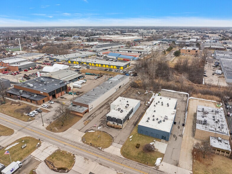 More Photos Of 1216-1218 Combermere Dr, Troy Industrial For Sale