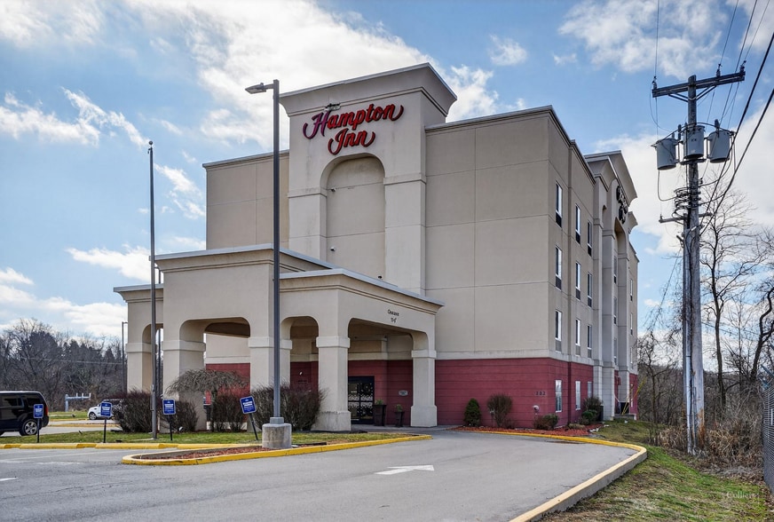 More Photos Of 202 Fairview Dr, Monaca Hotel For Sale