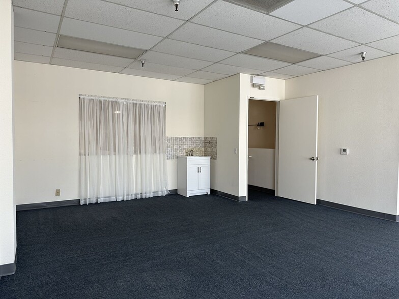 More Photos Of 919 S Fremont Ave, Alhambra Warehouse For Sale