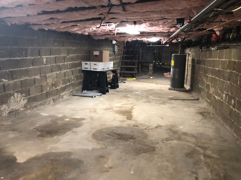 More Photos Of 293 Belmont St, Belmont Storefront Retail Office For Lease