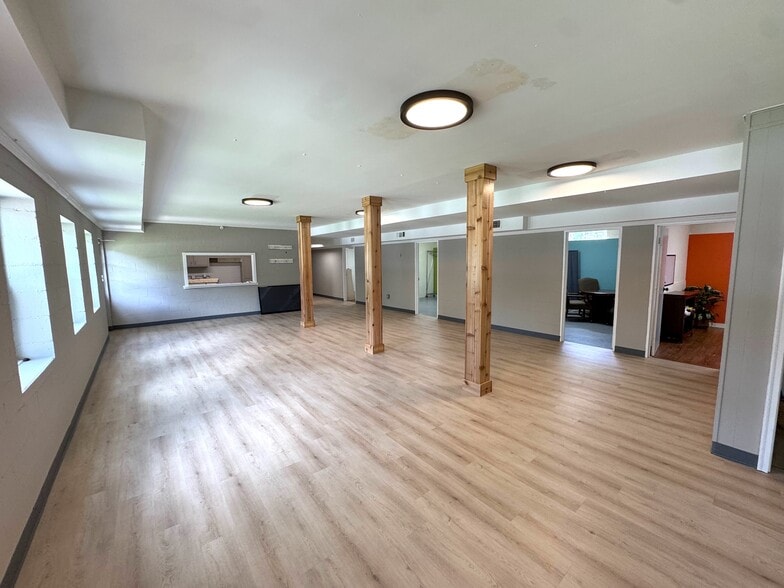 More Photos Of 2662 Thompson Mill Rd, Buford Religious Facility For Sale