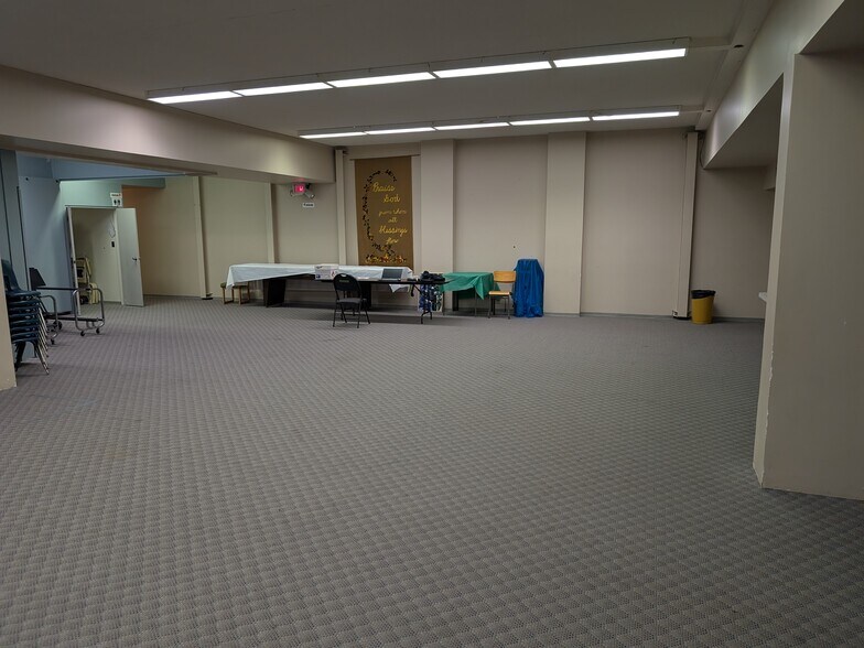 More Photos Of 8405 83rd St NW, Edmonton Religious Facility For Sale