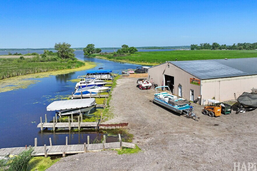 More Photos Of 39922 N Lakeview Rd, Antioch Marina For Sale