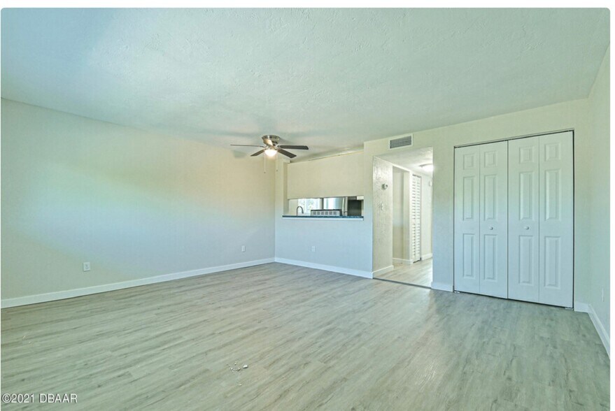 More Photos Of 208 N Halifax Ave, Daytona Beach Apartments For Sale