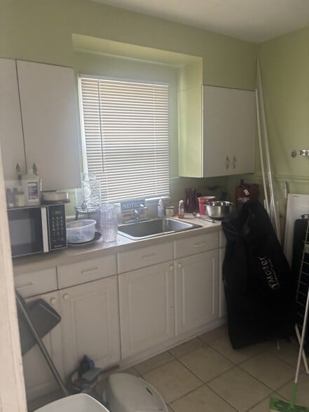 More Photos Of 829 Mt Moriah Rd, Memphis Freestanding For Sale