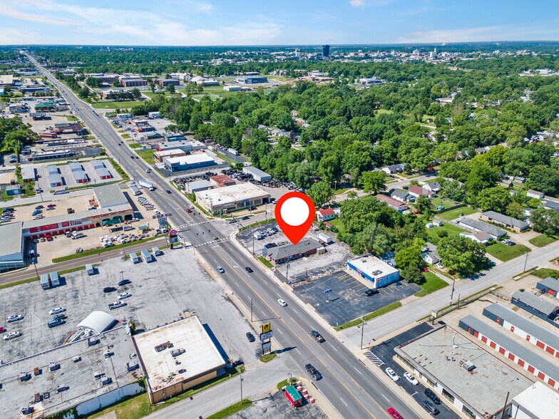 More Photos Of 1815 N Glenstone Ave, Springfield Freestanding For Sale