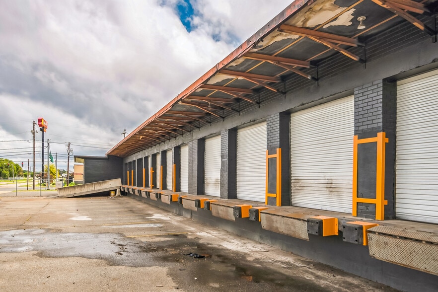 More Photos Of 1333 N Market St, Shreveport Truck Terminal For Lease