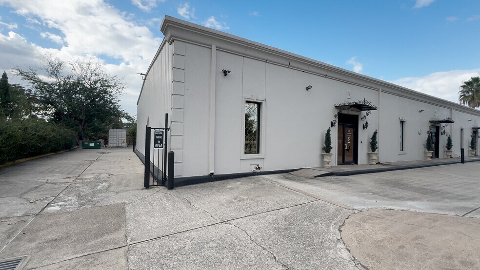 Primary Photo Of 257-263 W Rittenhouse St, Houston Warehouse For Sale