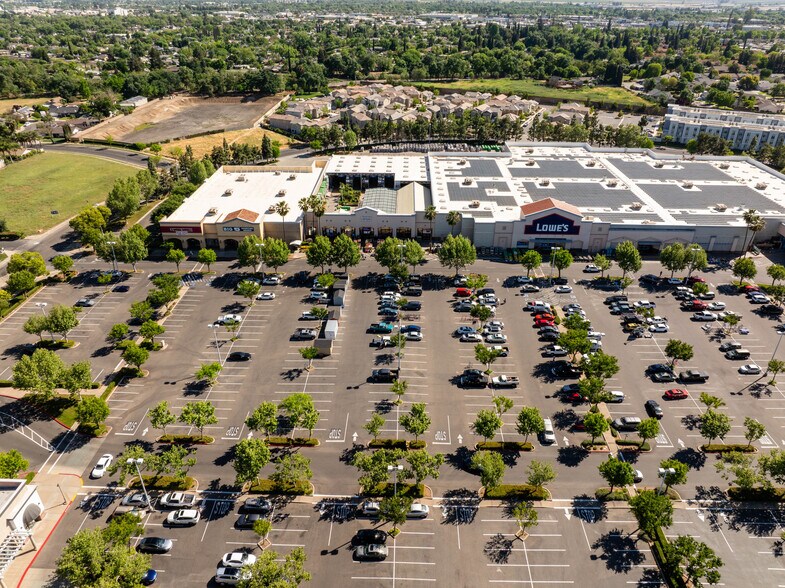 More Photos Of 1742-1746 W Olive Ave, Merced Storefront For Sale