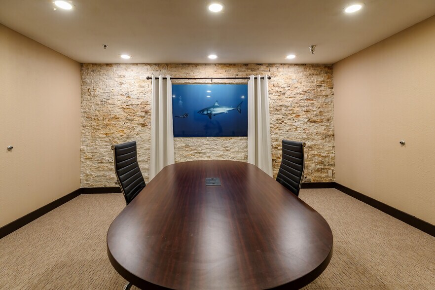 More Photos Of 4309 SW Oakridge Rd, Lake Oswego Medical For Sale