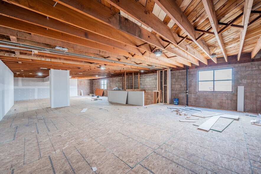 More Photos Of 8594 Sierra Ave, Fontana Storefront For Lease