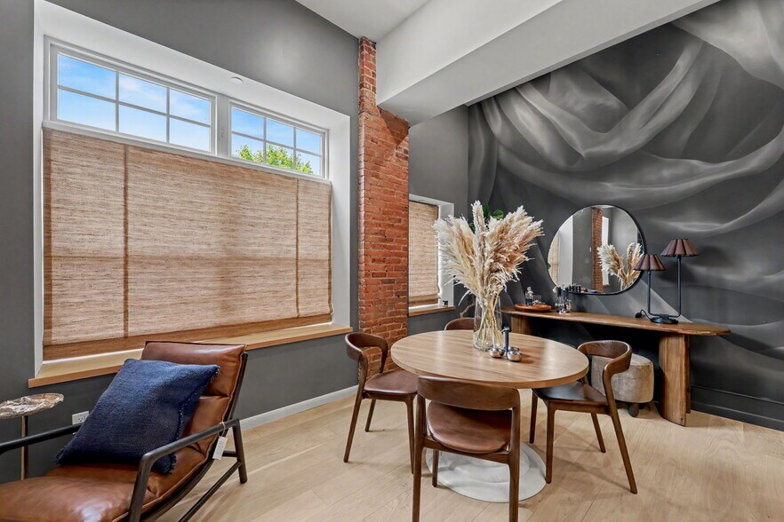 More Photos Of 63 Church St, Greenwich Apartments For Sale