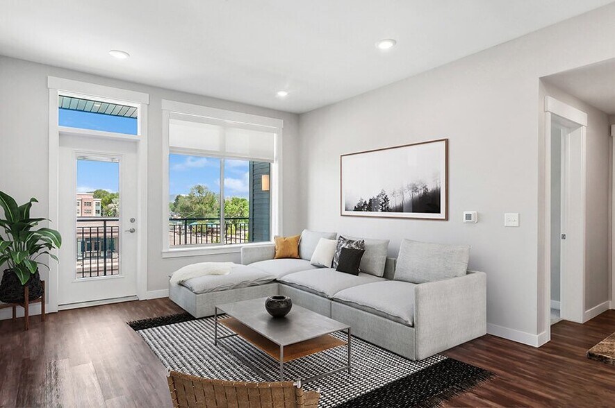 More Photos Of 168 E Midvillage Rd, Sandy Apartments For Lease