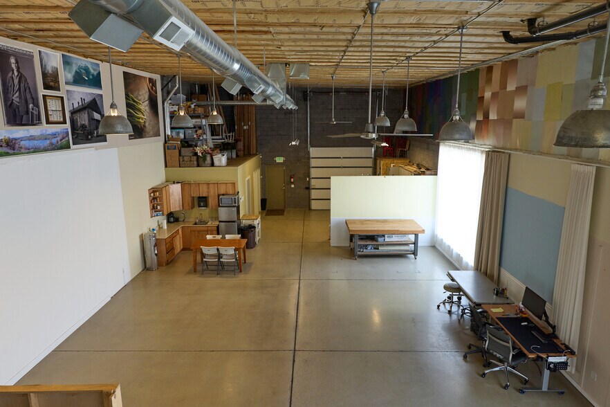 More Photos Of 435 N 400 W, Salt Lake City Light Manufacturing For Sale