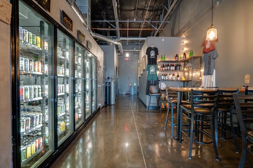 More Photos Of 2430 W Apache Trl, Apache Junction Freestanding For Sale