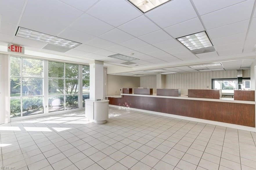 More Photos Of 100 Bosley Ave, Suffolk Bank For Lease