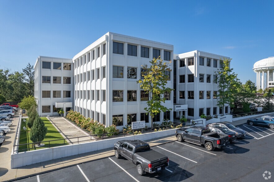 Primary Photo Of 25550 Chagrin Blvd, Beachwood Office For Lease