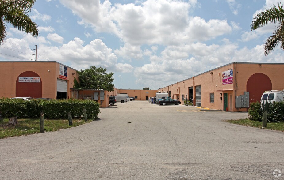 More Photos Of 6900-6930 NW 46th St, Miami Warehouse For Lease