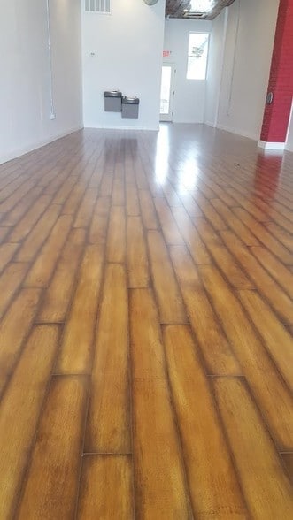 More Photos Of 516 E Main St, Spartanburg Storefront For Sale