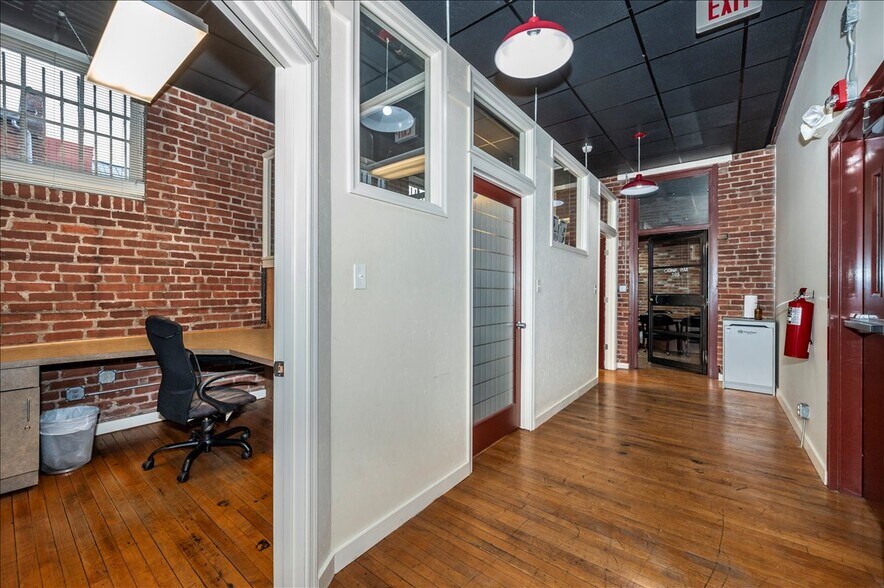 More Photos Of 47 E All Saints St, Frederick Loft Creative Space For Sale