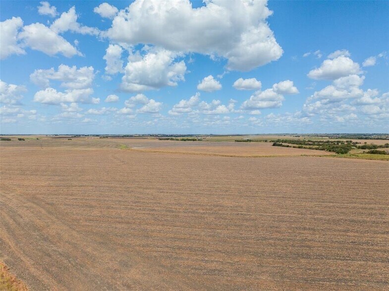 More Photos Of 000 Wells Lane, Manor Land For Sale