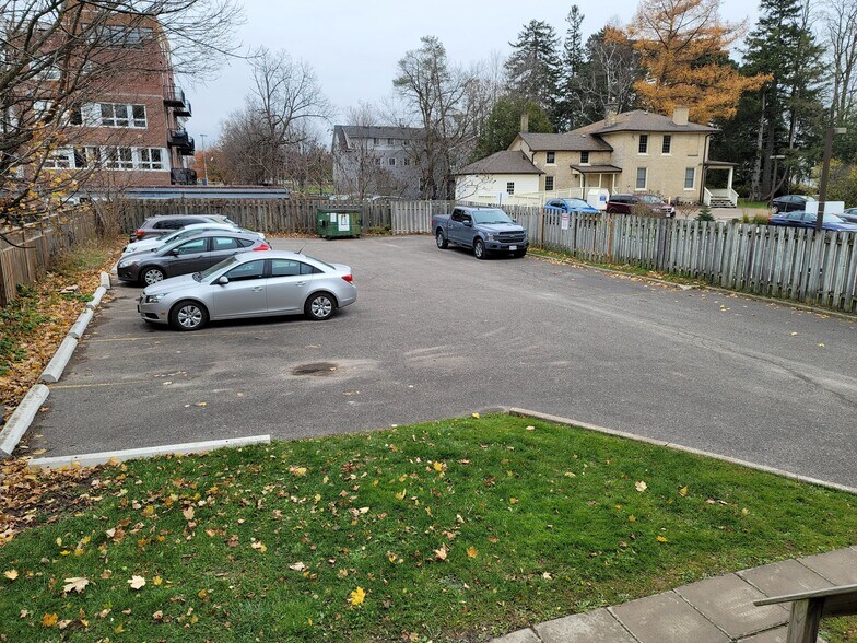 More Photos Of 71 Victoria St, Aurora Apartments For Sale