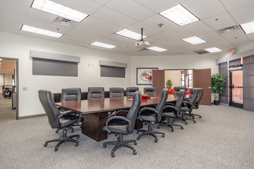 More Photos Of 311 E Warm Springs Rd, Las Vegas Office For Sale