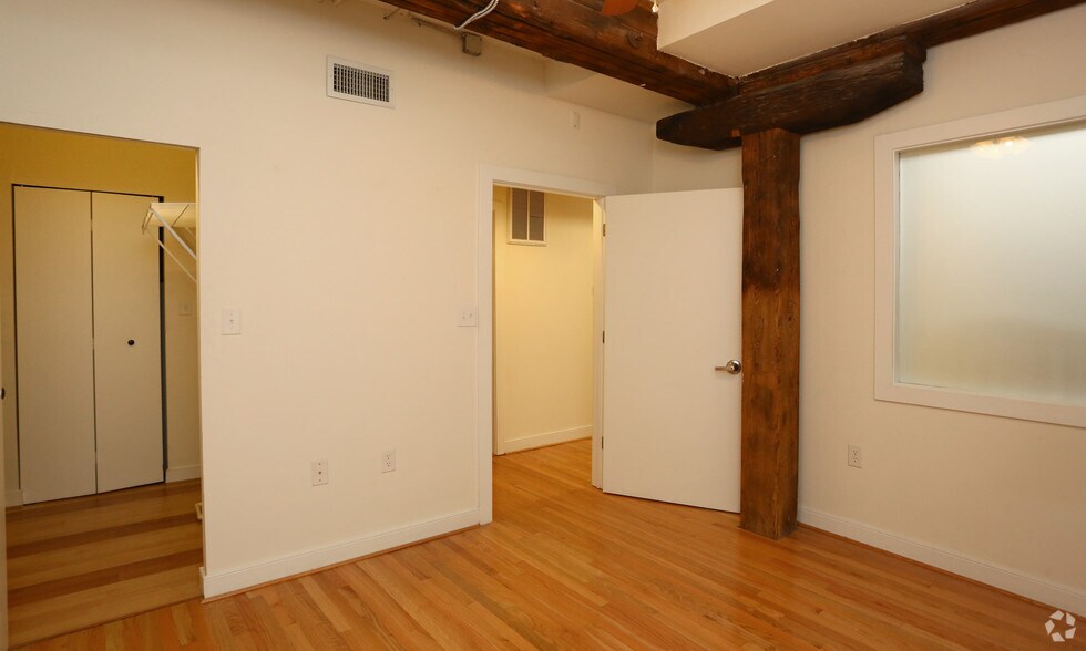 More Photos Of 17 N 18th St, Richmond Apartments For Lease