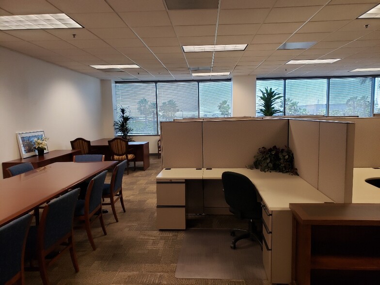 More Photos Of 4200 Concours, Ontario Office For Lease