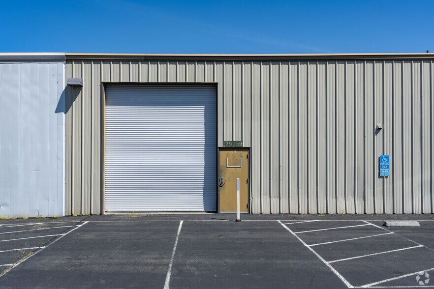 More Photos Of 29355 Arnold Dr, Sonoma Racetrack For Lease