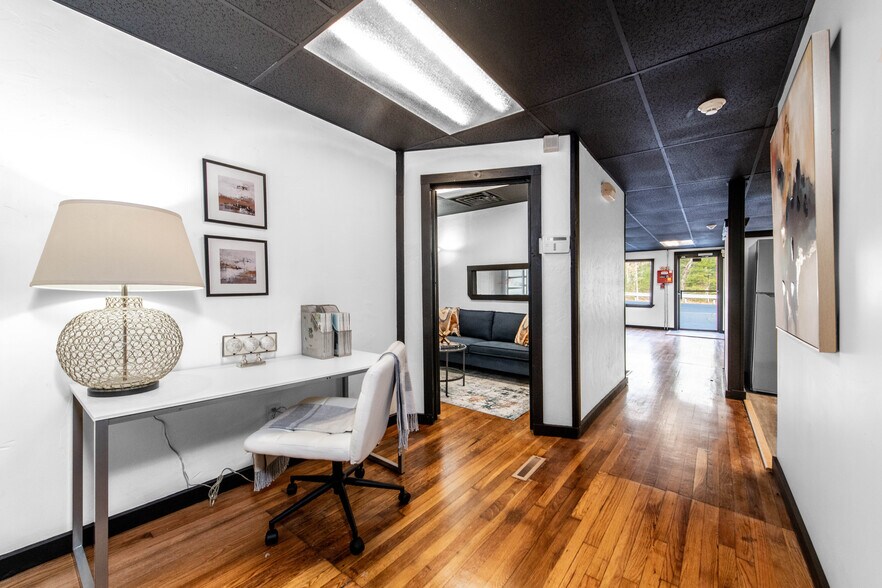 More Photos Of 120 Danielson Pike, Foster Freestanding For Sale