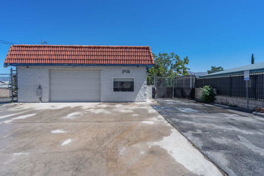 More Photos Of 2436 5th St, Highland Warehouse For Sale