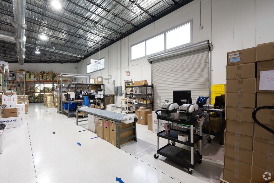 More Photos Of 1101 Arrow Point Dr, Cedar Park Unknown For Lease