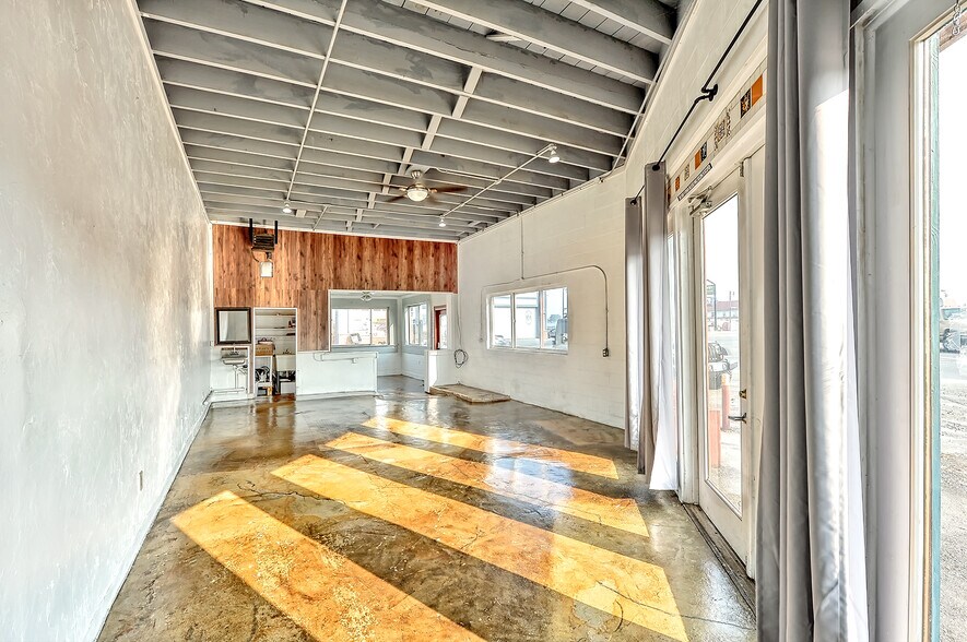 More Photos Of 102 Everson Rd, Everson Storefront For Sale