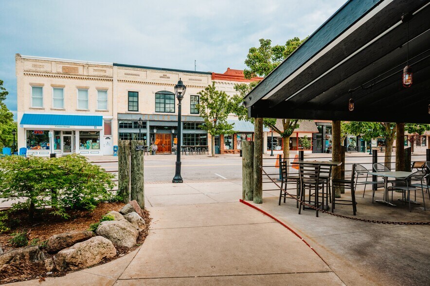 More Photos Of 151 River St, Elk Rapids General Retail For Sale