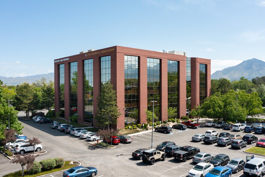 More Photos Of 310 E 4500 S, Murray Office For Lease