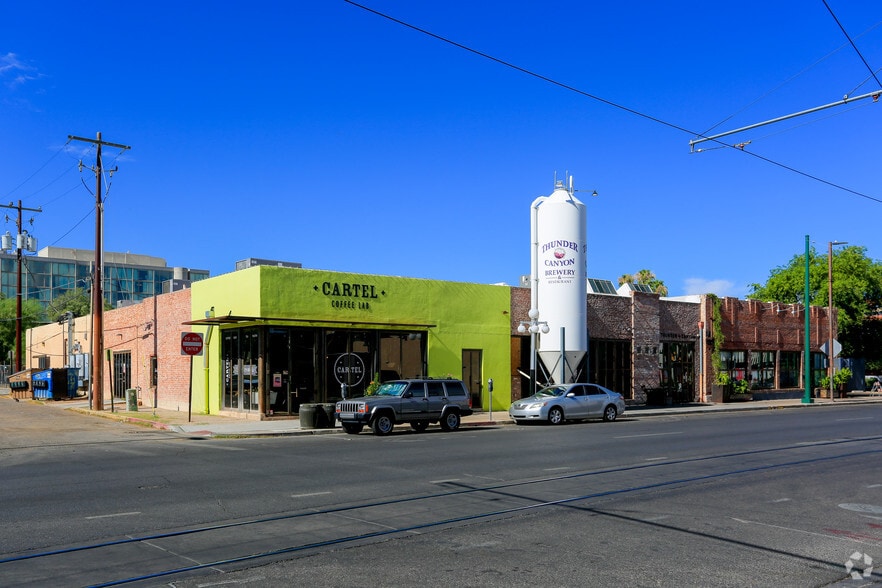 More Photos Of 210-220 E Broadway Blvd, Tucson Freestanding For Sale