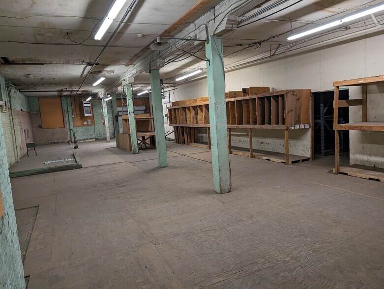 More Photos Of 911-917 W 1st Ave, Spokane Office For Sale