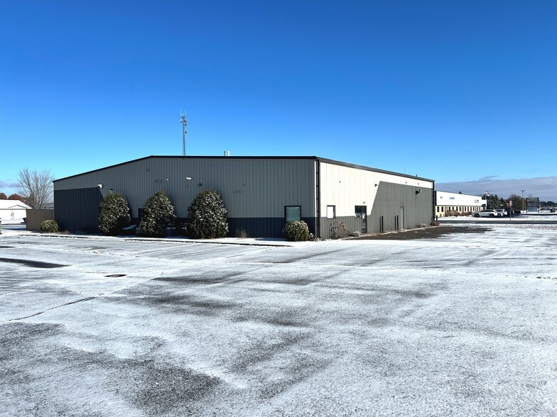 Primary Photo Of 7548 Industrial Park Rd, Baxter Warehouse For Sale