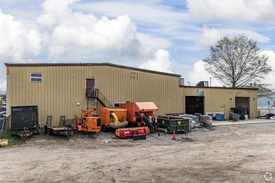 More Photos Of 2-18 Stefanic Ave, Elmwood Park Warehouse For Sale