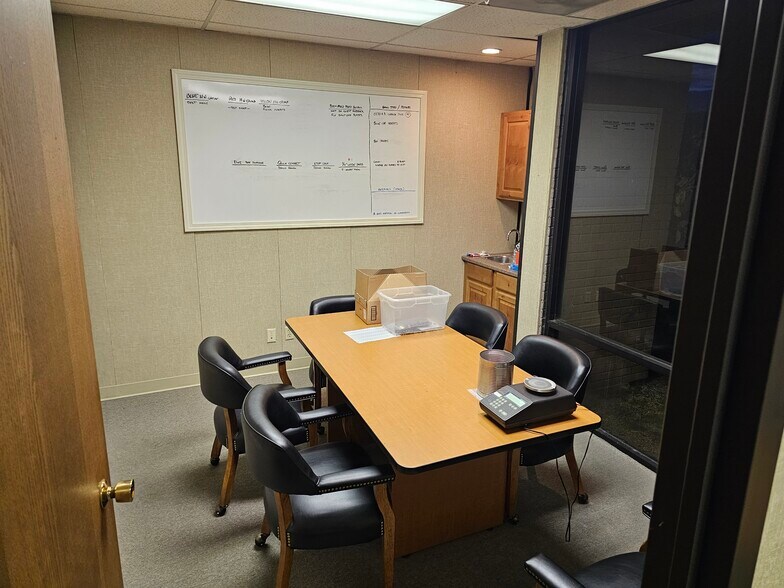 More Photos Of 415 Neil Armstrong, Salt Lake City Light Manufacturing For Sale