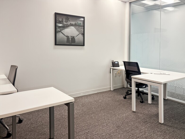 More Photos Of 501 E Las Olas Blvd, Fort Lauderdale Coworking Space
