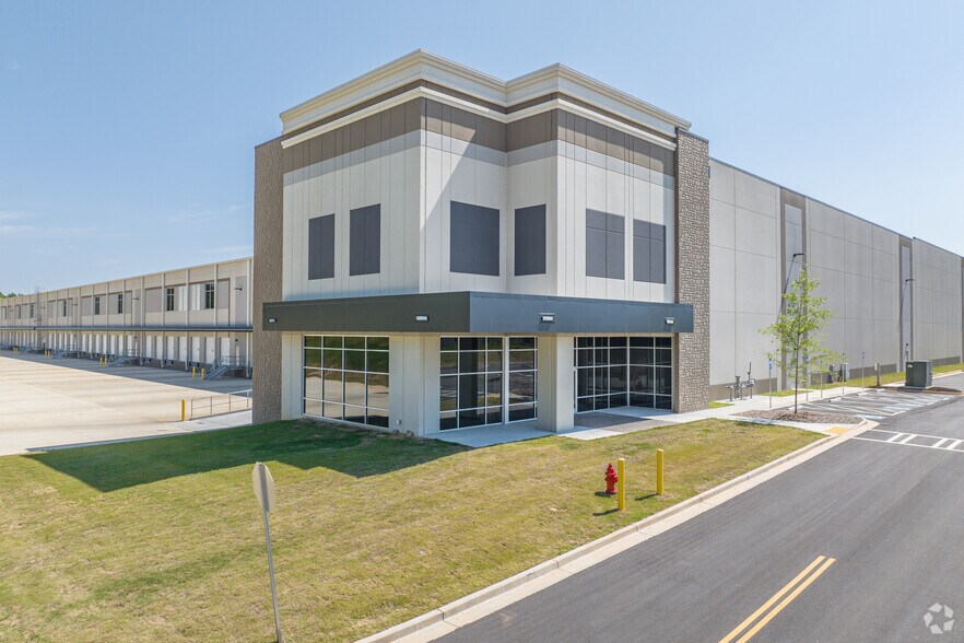 Primary Photo Of 151 Logistics Pky NE, White Distribution For Lease